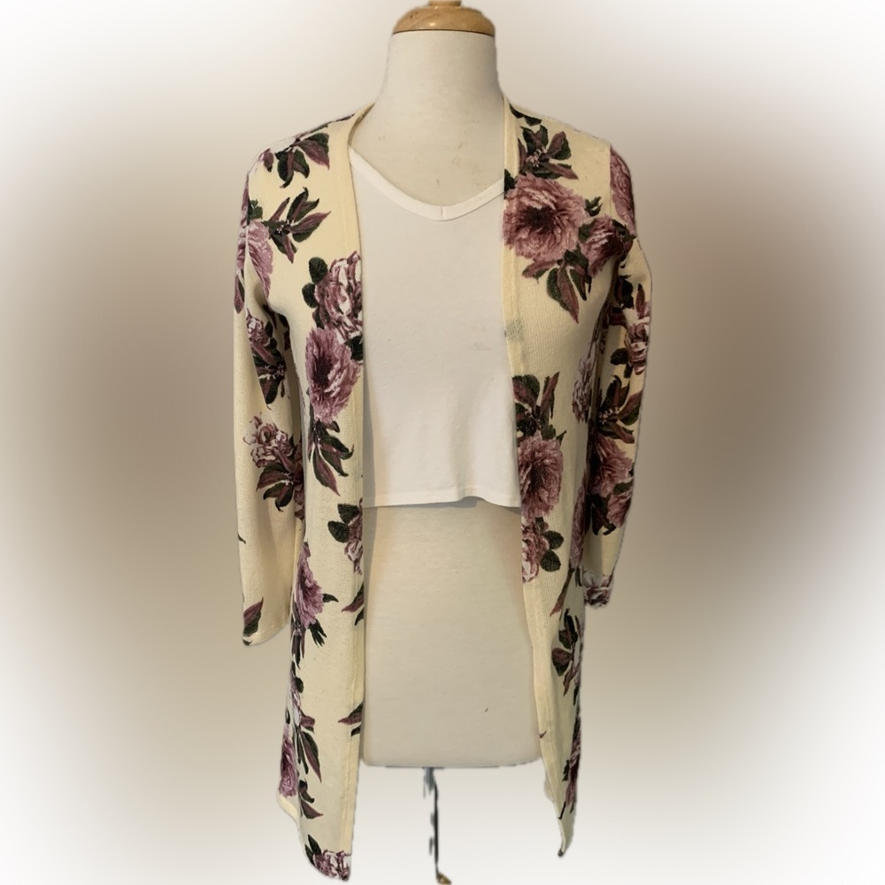 Charlotte Russe Floral Cardigan